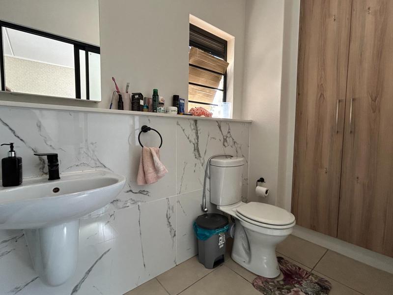 To Let 3 Bedroom Property for Rent in Sandown Western Cape